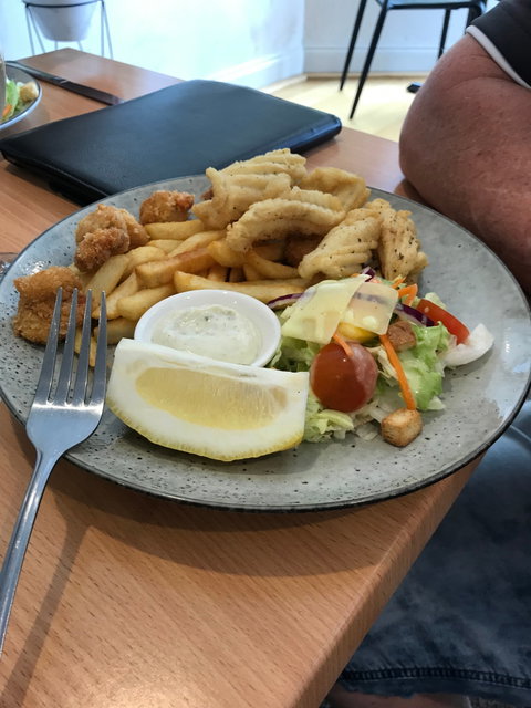 Beauty Point Waterfront Hotel - South Australia Travel 4