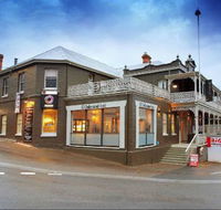 Deloraine Hotel Restaurant - South Australia Travel