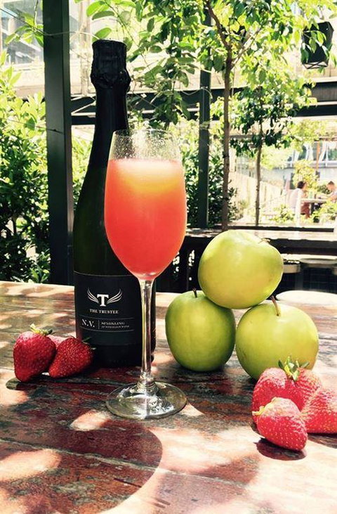 The Trustee Bar & Bistro - South Australia Travel 4