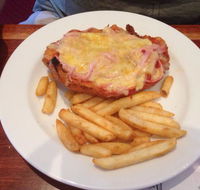 Checkside Tavern - South Australia Travel