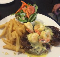 Aldinga Pub - South Australia Travel