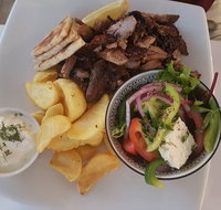 Yanni's Taverna - South Australia Travel