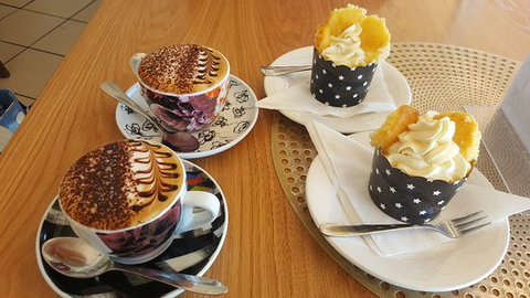 View At 85 Cafe - South Australia Travel 0