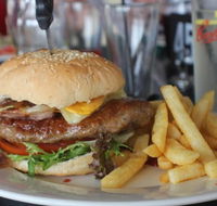 Blanchetown Hotel - South Australia Travel