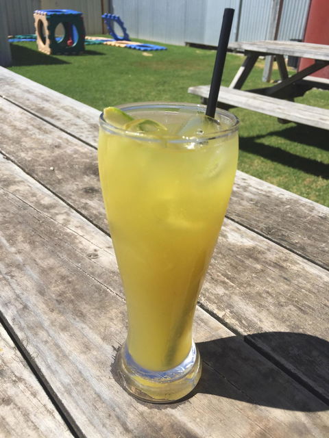 Tumby Bay Hotel Restaurant - South Australia Travel 1