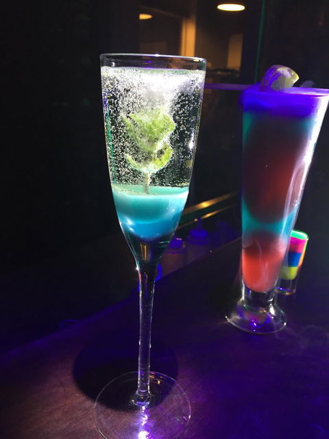 Viscosity Bar - South Australia Travel 1