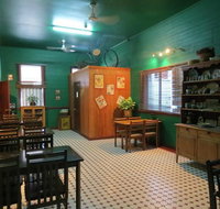 Irish Molly's Bar  Grill - South Australia Travel