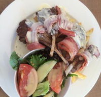 Overlander Hotel - South Australia Travel