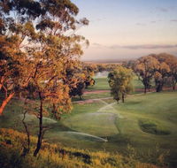 Woods  Irons Restaurant - South Australia Travel