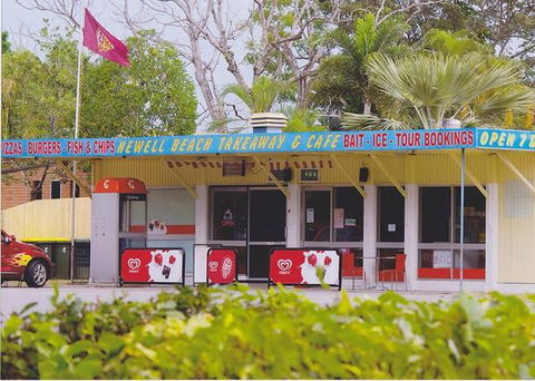 Newell Beach Takeaway And Cafe - South Australia Travel 0