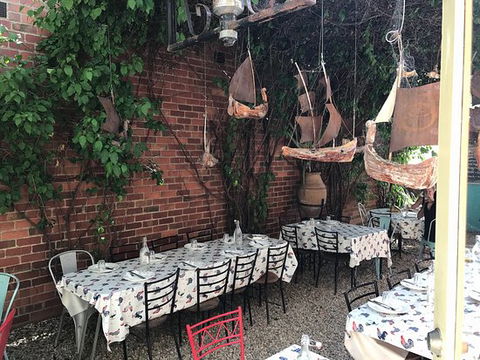 Claypots Seafood Bar - South Australia Travel 0