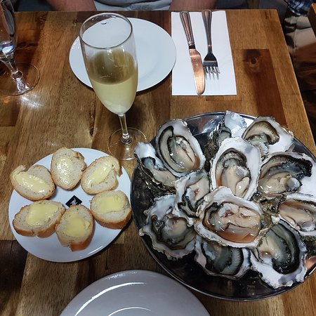 Small French Bar - South Australia Travel 0