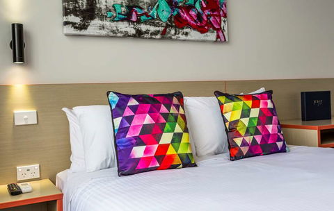 Nightcap at Ashley Hotel - South Australia Travel 2