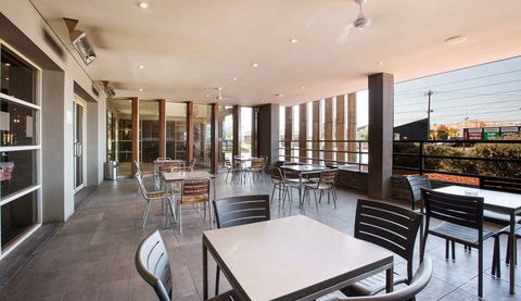 Nightcap at Ashley Hotel - South Australia Travel 8