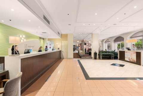 Holiday Inn Darling Harbour - South Australia Travel 3