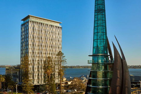 DoubleTree by Hilton Perth Waterfront - South Australia Travel 0