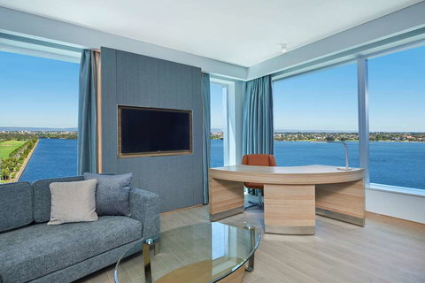 DoubleTree by Hilton Perth Waterfront - South Australia Travel 7