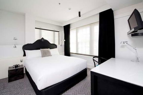 Peppers Gallery Hotel, Canberra - South Australia Travel 4