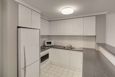 Adina Serviced Apartments James Court - South Australia Travel 7