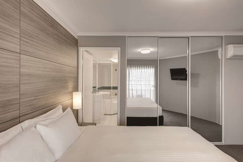 Adina Serviced Apartments James Court - South Australia Travel 10