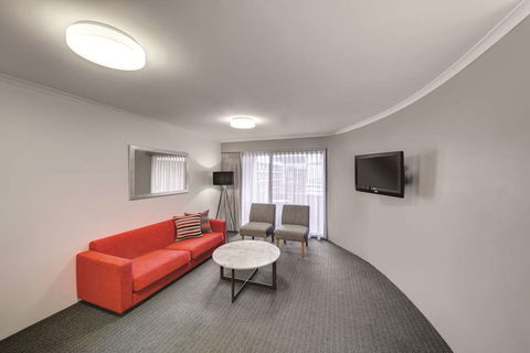 Adina Serviced Apartments James Court - South Australia Travel 12