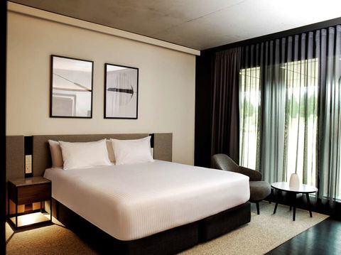 A By Adina Canberra - South Australia Travel 7