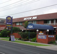 Hume Villa Motor Inn - South Australia Travel
