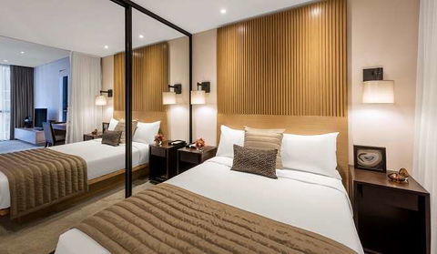 Skye Hotel Suites - South Australia Travel 3