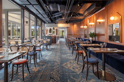 Amora Hotel Riverwalk Melbourne - South Australia Travel 9