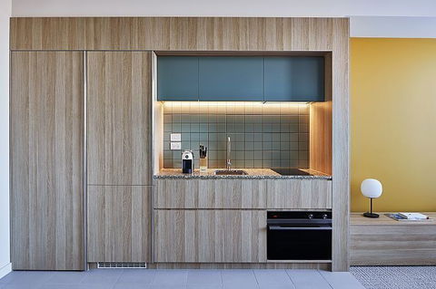 Lanbruk Apartment Hotel-Richomnd Hill - South Australia Travel 5