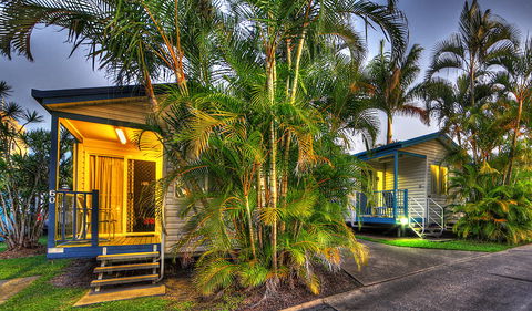Alex Beach Cabins & Tourist Park - South Australia Travel 0
