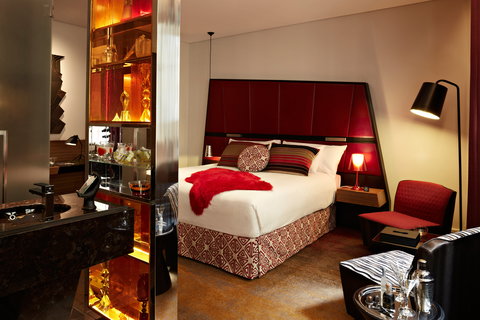 QT Sydney - South Australia Travel 8