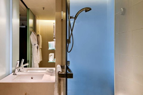 Hilton Sydney - South Australia Travel 7