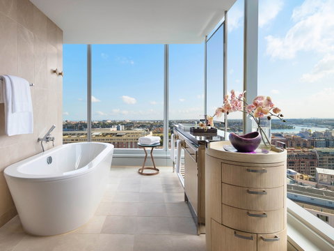 Sofitel Sydney Darling Harbour - South Australia Travel 5