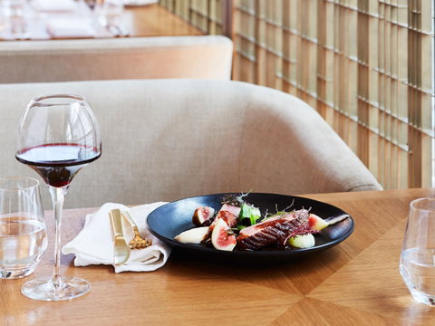 Sofitel Sydney Darling Harbour - South Australia Travel 11