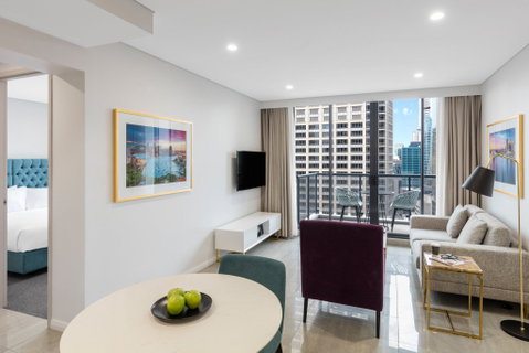 Meriton Suites Pitt Street - South Australia Travel 10