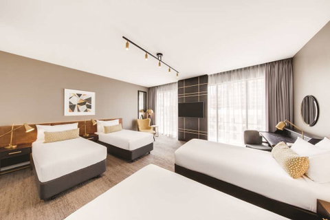 Vibe Hotel Sydney - South Australia Travel 8