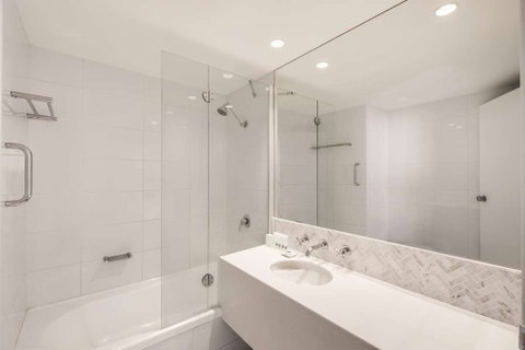 Vibe Hotel Sydney - South Australia Travel 14