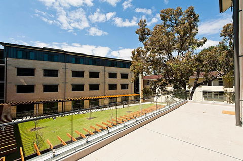 St Catherine's on Park - South Australia Travel 1