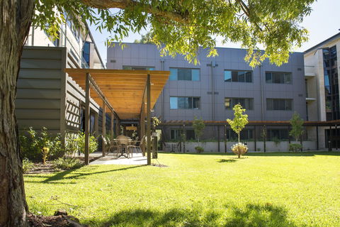 St Catherine's on Park - South Australia Travel 2