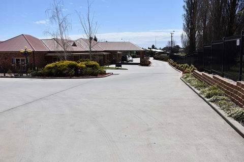 Best Western Plus Ambassador Orange - South Australia Travel 2