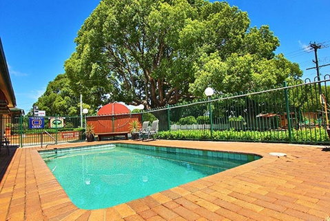 Garden City Motor Inn - South Australia Travel 1