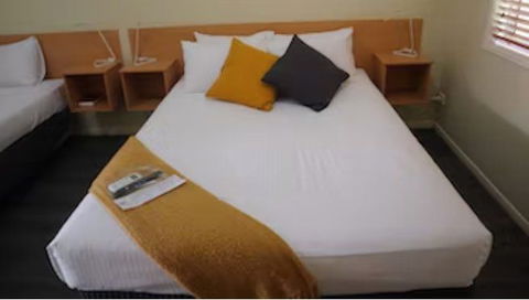 Gayndah Colonial Motor Inn - South Australia Travel 1