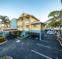 Cairns Queenscourt - South Australia Travel