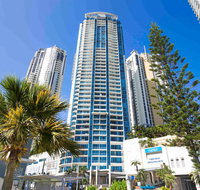 Mantra Towers of Chevron Surfers - South Australia Travel