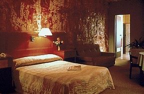 Desert Cave Hotel - South Australia Travel 2