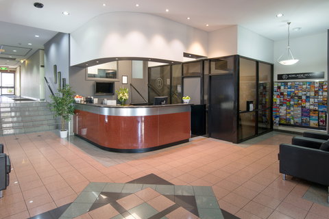 Adelaide Riviera Hotel - South Australia Travel 1