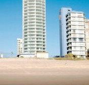 Pacific Views Resort on Main Beach - South Australia Travel