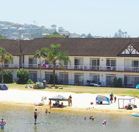 The Clan Lakeside Lodge - South Australia Travel