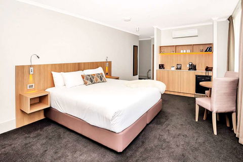 Clarion Hotel Townsville - South Australia Travel 1